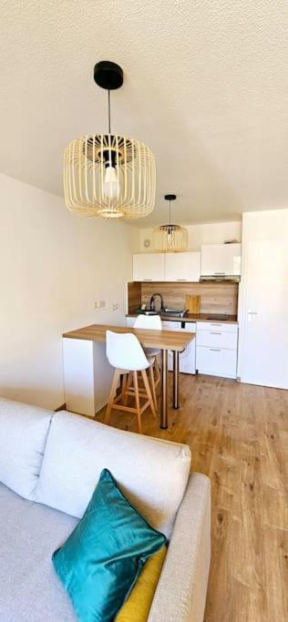 T3 Duplex Centre - Parking - Gare - Thermes