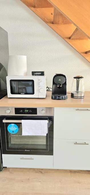 Appartement T3 Duplex Centre - Parking - Gare - Thermes